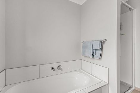 Photo of property in 94b Banks Street, Marfell, New Plymouth, 4310