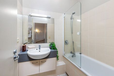 Photo of property in 2/300 Parnell Road, Parnell, Auckland, 1052