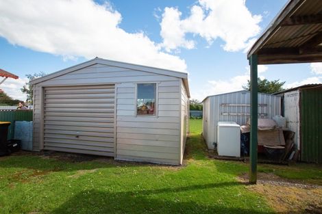 Photo of property in 70 Allardice Street, Dannevirke, 4930