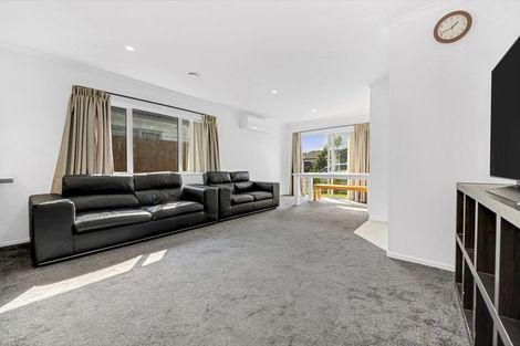 Photo of property in 18 Kutukutu Street, Takanini, 2112