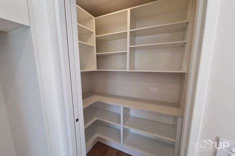 Photo of property in 35 Lumbarda Drive, Kumeu, 0810