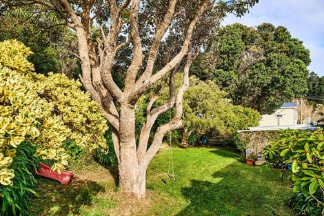 Photo of property in 9 Totara Street, Eastbourne, Lower Hutt, 5013