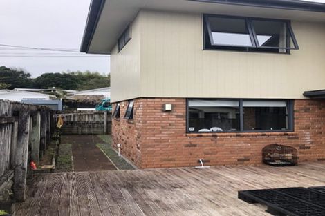 Photo of property in 100 Fulford Street, New Plymouth, 4310