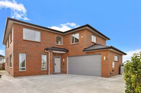 Photo of property in 116c Royal Road, Massey, Auckland, 0614