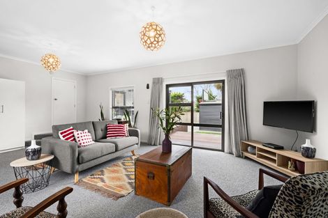 Photo of property in 14 Glenpark Place, Havelock North, 4130