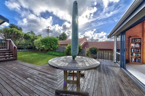 Photo of property in 44 Simpson Road, Ranui, Auckland, 0612