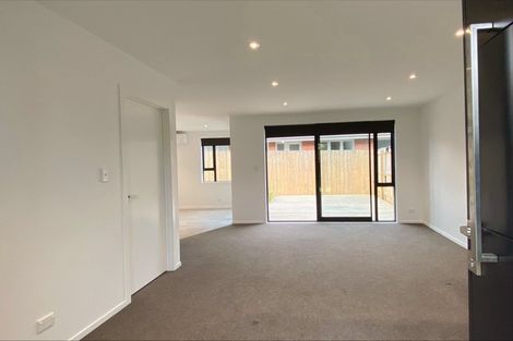 Photo of property in 37b Tawhiri Road, One Tree Hill, Auckland, 1061