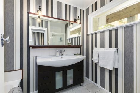 Photo of property in 33 Wright Street, Wainuiomata, Lower Hutt, 5014