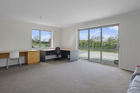 Photo of property in 7 Landsborough Drive, Darfield, 7571