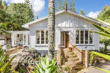 Photo of property in 147 Carter Road, Oratia, Auckland, 0604