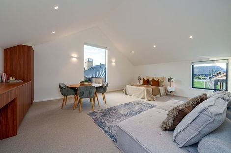 Photo of property in 16 Mccaw Mews, Wanaka, 9305