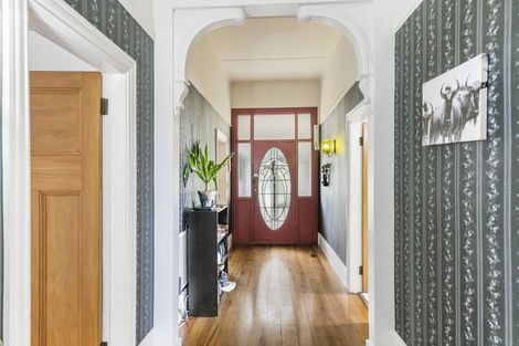 Photo of property in 9 Lerwick Terrace, Melrose, Wellington, 6023