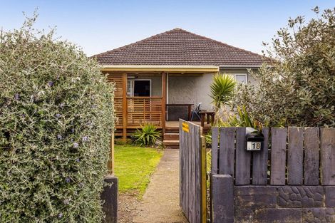 Photo of property in 18 Hunter Street, Normanby, Hawera, 4614