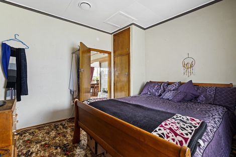 Photo of property in 224 Bridge Street, Eltham, 4322