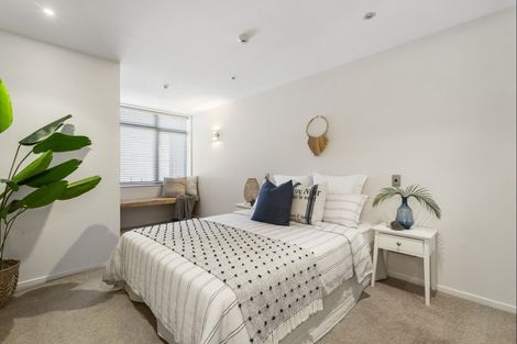 Photo of property in Vivaldi Apartments, 10/48 Marine Parade, Mount Maunganui, 3116