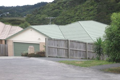 Photo of property in 1/122 Seaview Road, Glenfield, Auckland, 0629