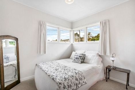 Photo of property in 8 Waratah Street, Birkenhead, Auckland, 0626