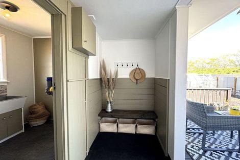 Photo of property in 9 George Street, Balclutha, 9230