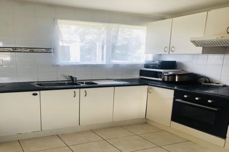 Photo of property in 4/1a Becroft Drive, Forrest Hill, Auckland, 0620