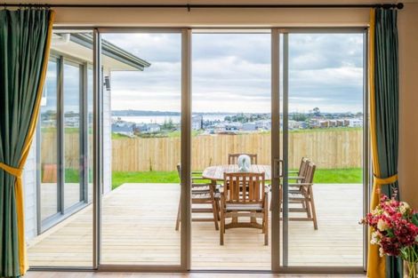 Photo of property in 17 Keshvara Road, Beachlands, Auckland, 2018