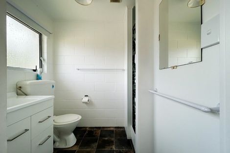 Photo of property in 2/52 Bayly Street, Waitara, 4320