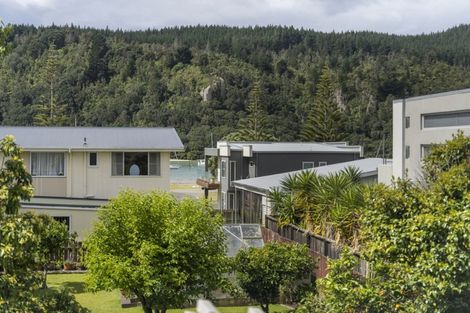 Photo of property in 404 Harbour View Road, Whangamata, 3620