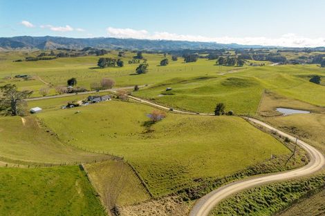Photo of property in 14 Centre Road, Matamau, Dannevirke, 4977