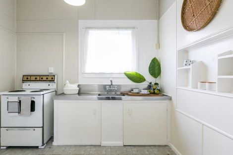 Photo of property in 629 Marine Parade, Napier South, Napier, 4110