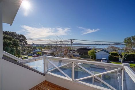 Photo of property in 6 Richmond Avenue, Northcote Point, Auckland, 0627