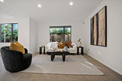 Photo of property in 45 Kittiwake Drive, Schnapper Rock, Auckland, 0632