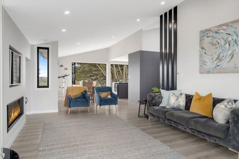 Photo of property in 167 Sandspit Road, Shelly Park, Auckland, 2014