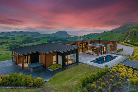Photo of property in 155 Whakaroa Road, Kinloch, Taupo, 3385