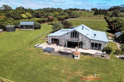 Photo of property in 37 Greenock Drive, Manukau Heads, Waiuku, 2684