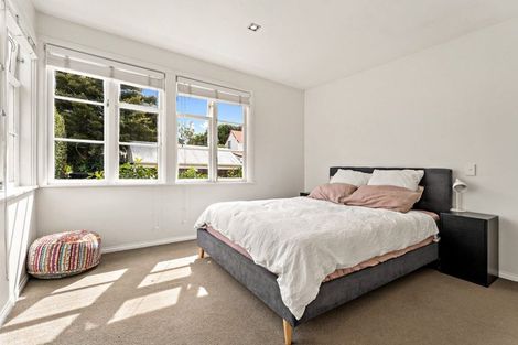 Photo of property in 15 Range View Road, Mount Albert, Auckland, 1025