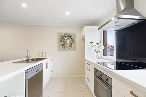 Photo of property in 16 Anna Jean Crescent, Flagstaff, Hamilton, 3210