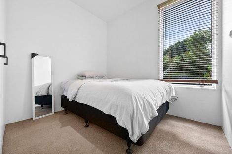 Photo of property in 11 Fathom Place, Te Atatu Peninsula, Auckland, 0610