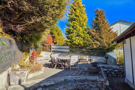 Photo of property in 10 Hamilton Drive, Lake Tekapo, 7999