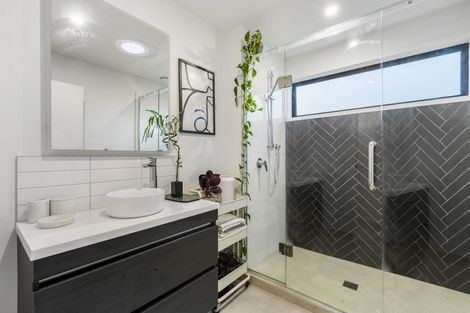 Photo of property in 7a Reg Pearce Way, Glen Innes, Auckland, 1072