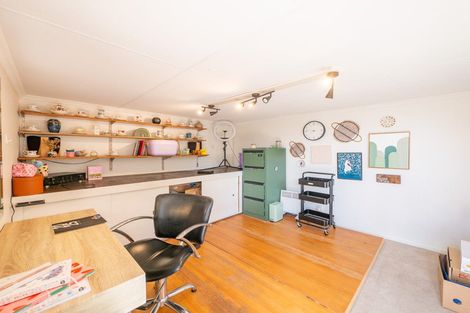 Photo of property in 138 Easther Crescent, Kew, Dunedin, 9012