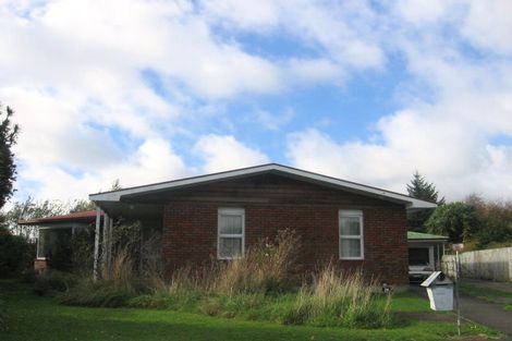 Photo of property in 11 Duna Place, Takaro, Palmerston North, 4412