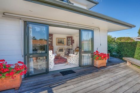Photo of property in 10 Haines Grove, Rainbow Point, Taupo, 3330