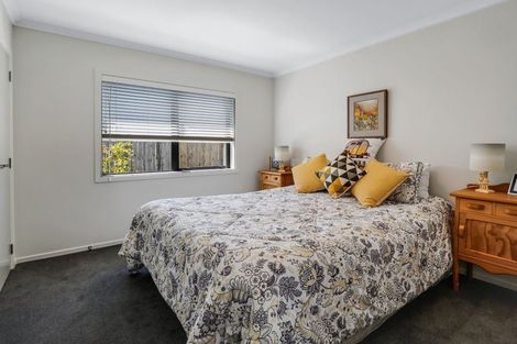 Photo of property in 8 Ash Close, Levin, 5510