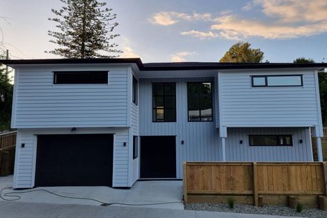 Photo of property in 8b South Lynn Road, Titirangi, Auckland, 0604