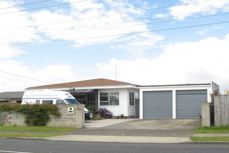 Photo of property in 755 Whangaparaoa Road, Manly, Whangaparaoa, 0930