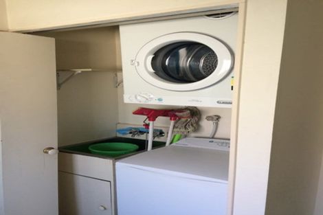 Photo of property in 4a Macdonald Crescent, Te Aro, Wellington, 6011