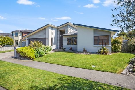 Photo of property in 101 Regent Drive, Paraparaumu Beach, Paraparaumu, 5032