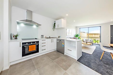 Photo of property in 11 Saddleback Crescent, Papakura, 2110