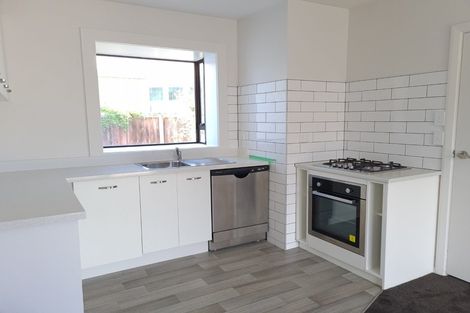 Photo of property in 2/100 Oram Avenue, New Brighton, Christchurch, 8061