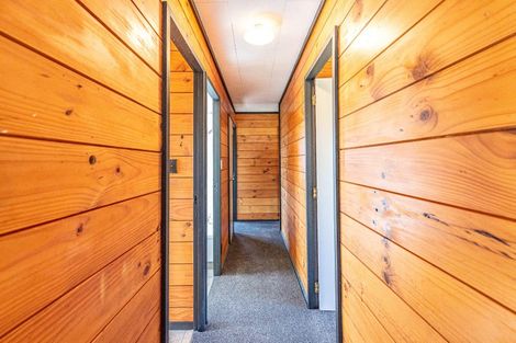 Photo of property in 35 Cross Street, Castlecliff, Whanganui, 4501