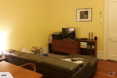 Photo of property in 8 Davis Street, Thorndon, Wellington, 6011